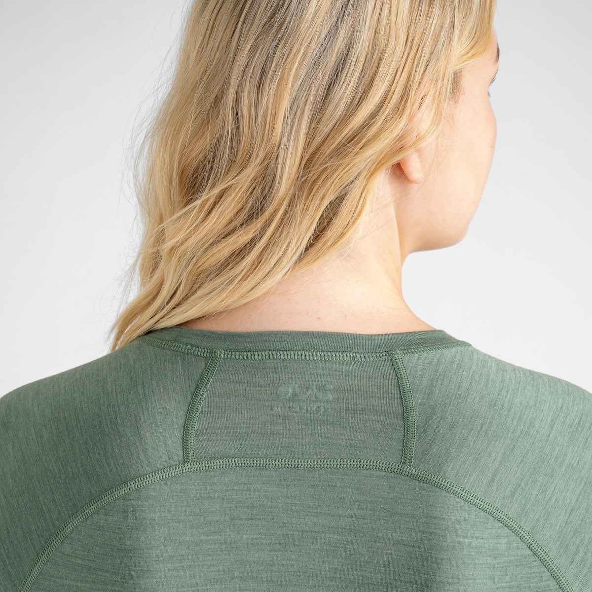 Senti Women's Merino Longsleeve — Dark Navy