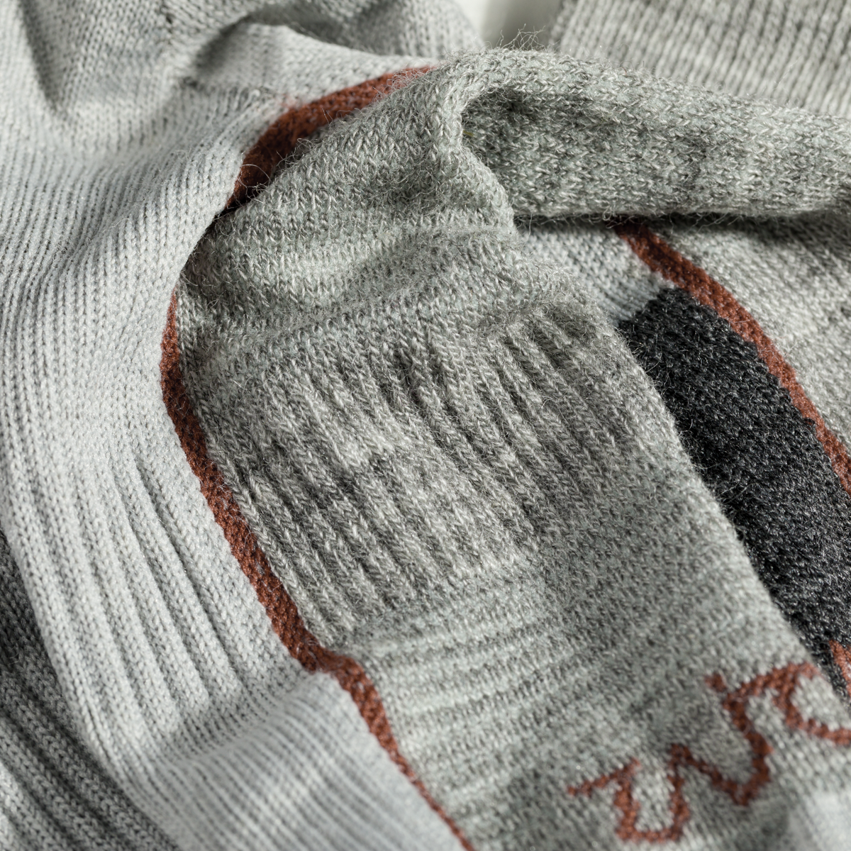 Senti Merino Mid Socks — Dove Grey