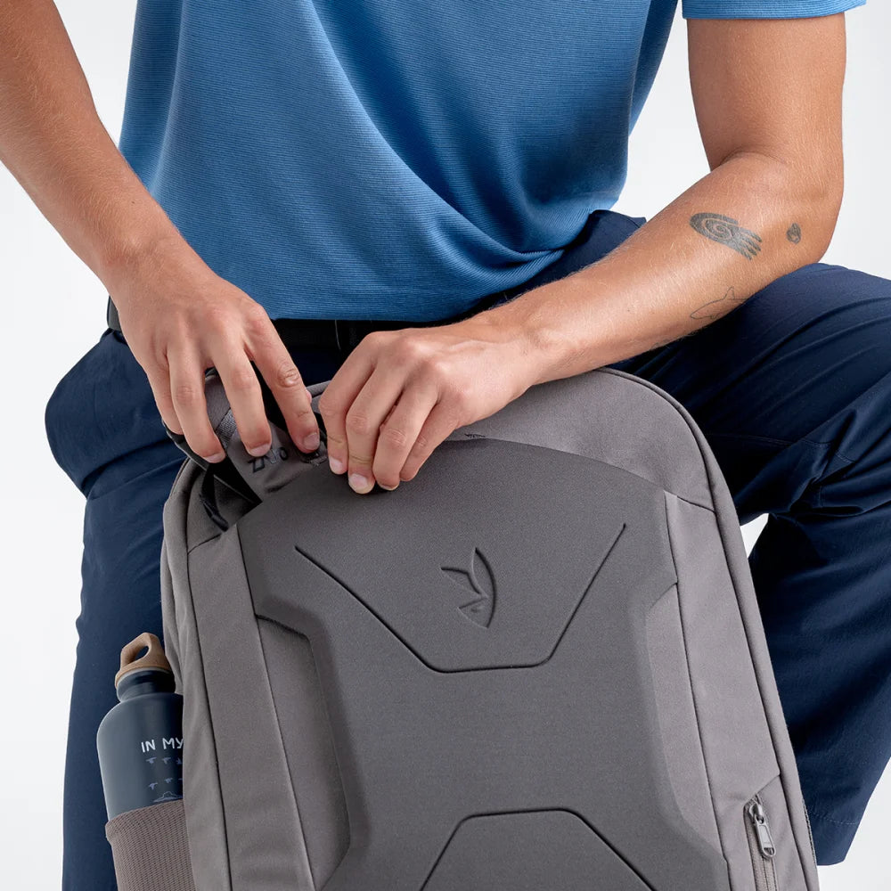 Monda 40l Carry On Backpack — Black
